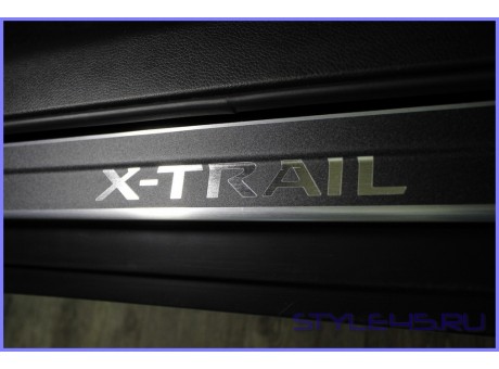 Наклейки на пороги Nissan X-Trail 3