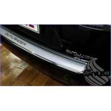 Наклейка на задний бампер Mitsubishi Outlander 2