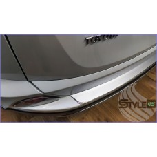 Наклейка на задний бампер Toyota RAV4 XA40